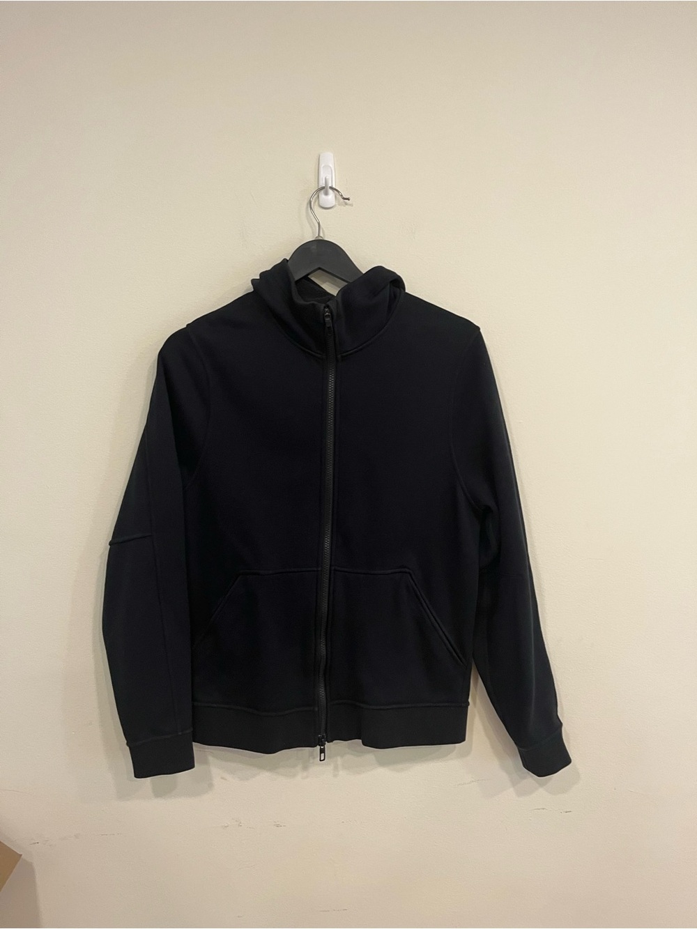 lululemon athletica Men's Black Full-Zip Hoodie Jacket